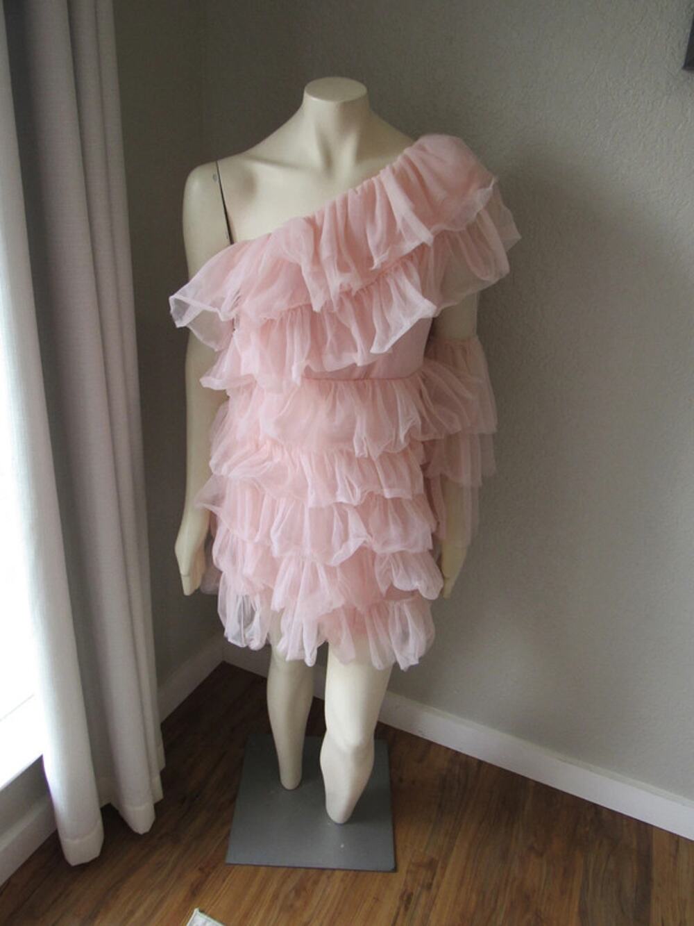 Griffiseti Light Pink One-Shoulder Ruffled Tulle Dress